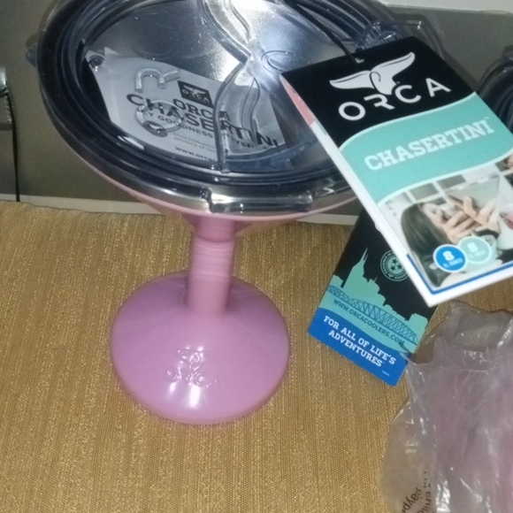 Cups - Picture 2 of 5